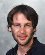 Senior Scientist Schraga Schwartz